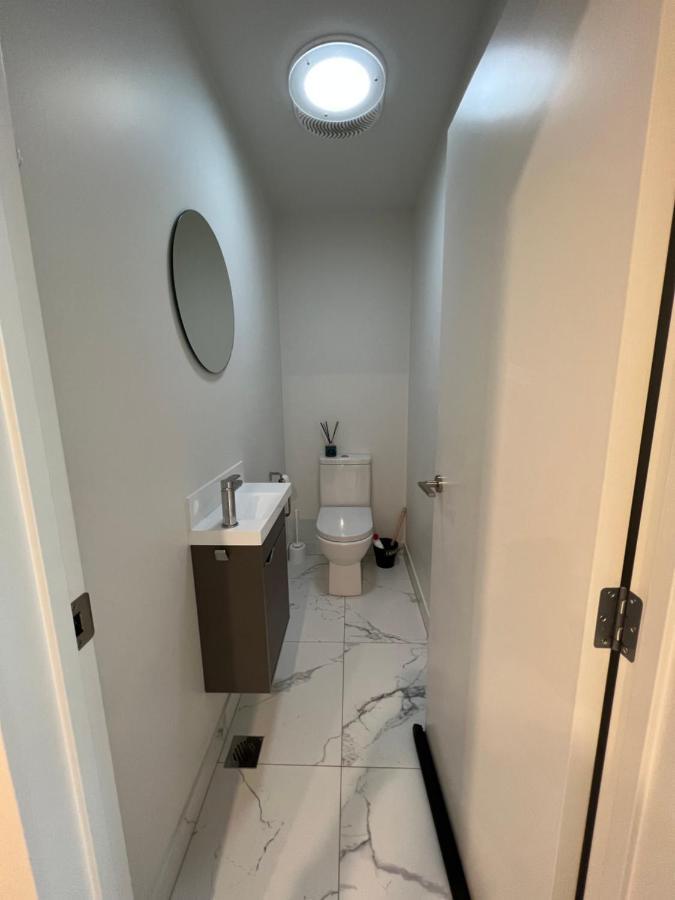 Ln Homestay In Flat Bush Оукланд Екстериор снимка
