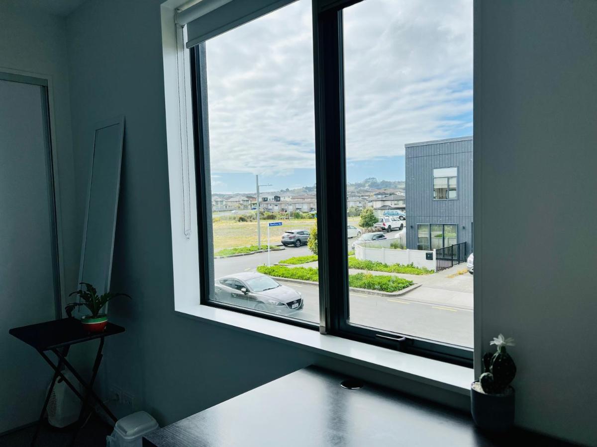 Ln Homestay In Flat Bush Оукланд Екстериор снимка